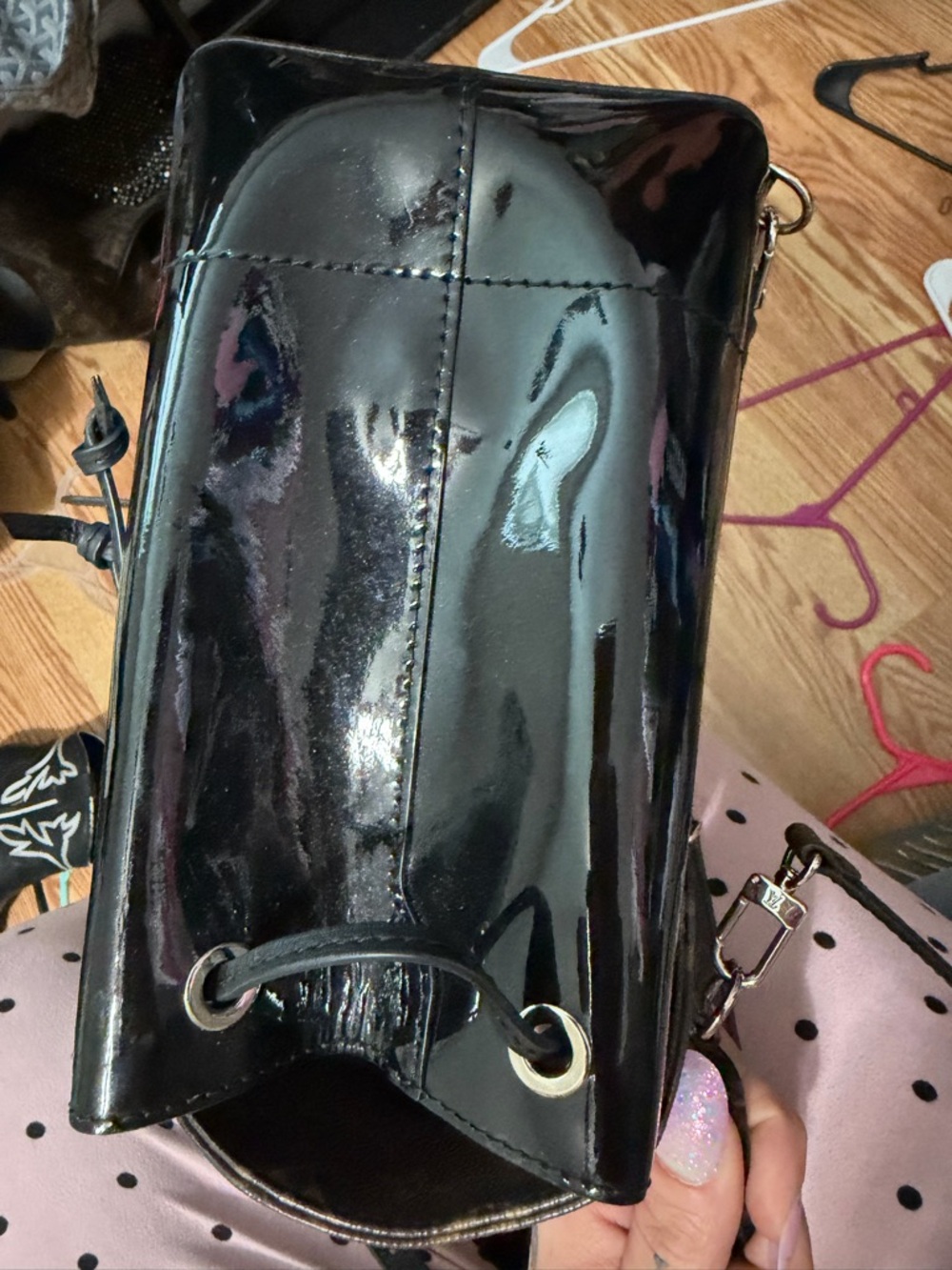 Louis Vuitton Glossy Black and Monogram Brown Backpack - Picture 8 of 8